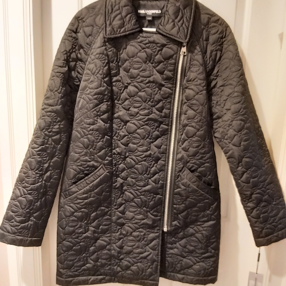 New with tags Karl Lagerfeld floral quilted Camilia Jacket Small Black